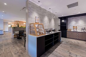 Microtel Inn & Suites by Wyndham Oyster Bay