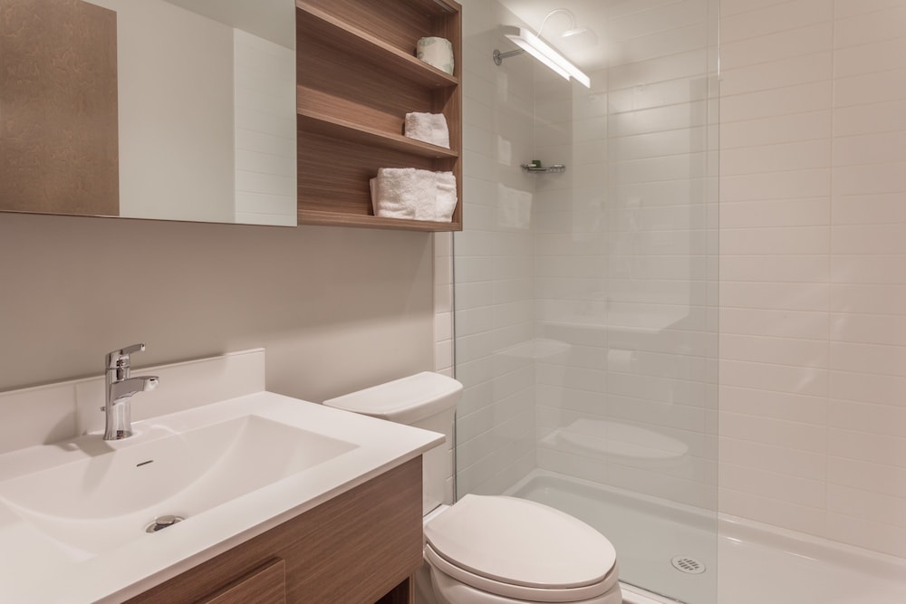 Microtel Inn & Suites by Wyndham Oyster Bay