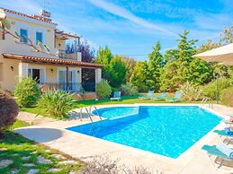 Dafni Villa by LeaderStay