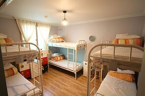 Yeha Guesthouse - Hostel