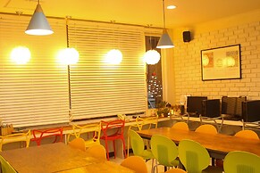 Yeha Guesthouse - Hostel