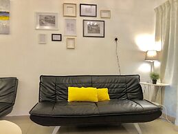H & H Guesthouse 2