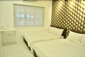 H & H Guesthouse 2