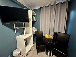 Avalon Guest House
