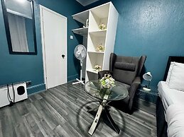 Avalon Guest House