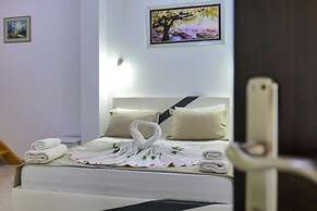 Hotel Chris