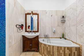 Real Apartments Andrassy