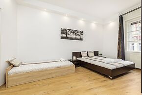 Real Apartments Kertesz