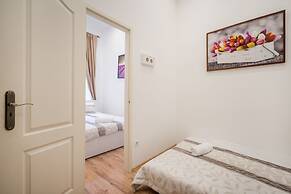 Real Apartments Vadasz