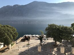 Villa Mariner
