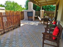 Wild Dog Guest Lodge