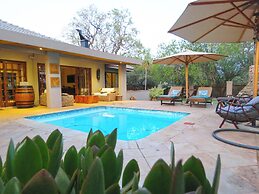 Wild Dog Guest Lodge