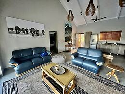 Wild Dog Guest Lodge