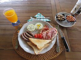 Wild Dog Guest Lodge