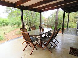 Wild Dog Guest Lodge