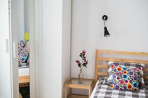 HOSTEL likeHome