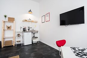 HOSTEL likeHome