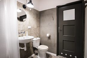 HOSTEL likeHome