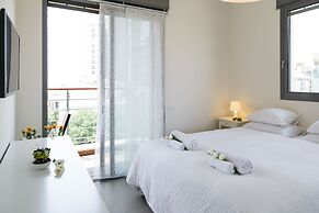Beach & City Center by FeelHome