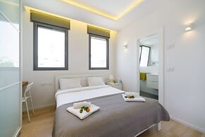 Comfort 3BR & Balcony by FeelHome