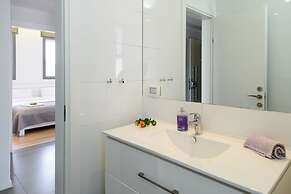 Comfort 3BR & Balcony by FeelHome