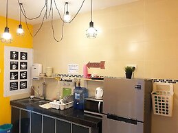 H & H Guesthouse 1