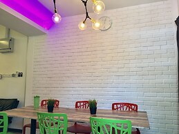 H & H Guesthouse 1