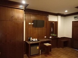 Lanta White's House