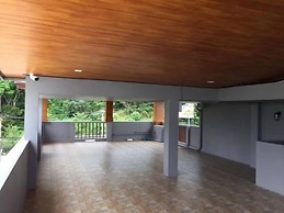 Lanta White's House