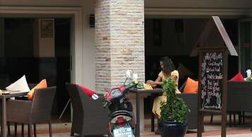 Palmview Resort