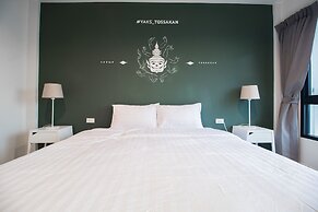 Yaks House Hostel