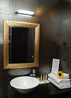 Aion Luxury Hotel