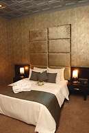 Aion Luxury Hotel