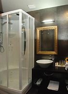 Aion Luxury Hotel