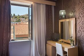 Aion Luxury Hotel