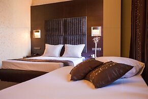 Aion Luxury Hotel