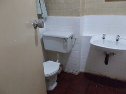 Ndeke Hotel