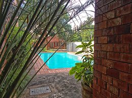 Ndeke Hotel