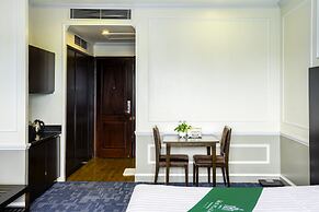May Plaza Hotel