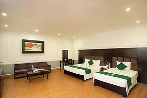 May Plaza Hotel