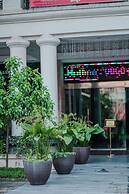 May Plaza Hotel