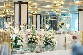 May Plaza Hotel