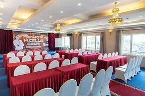 May Plaza Hotel