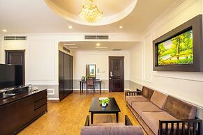 May Plaza Hotel