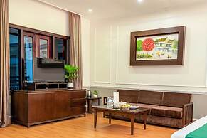 May Plaza Hotel