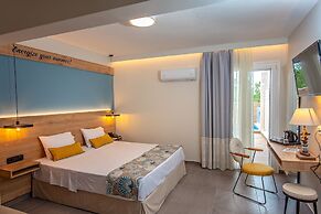 Mythic Summer Hotel