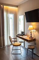 Mythic Summer Hotel