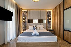 Mythic Summer Hotel