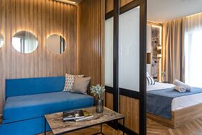 Mythic Summer Hotel