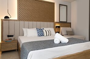 Mythic Summer Hotel
